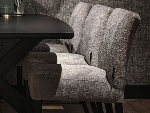 Lucien stoelen van UrbanSofa
