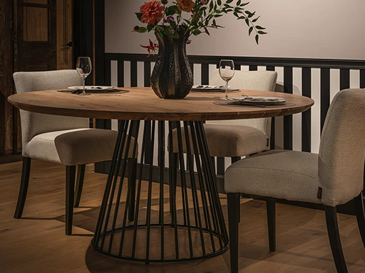 Lucien stoelen van UrbanSofa